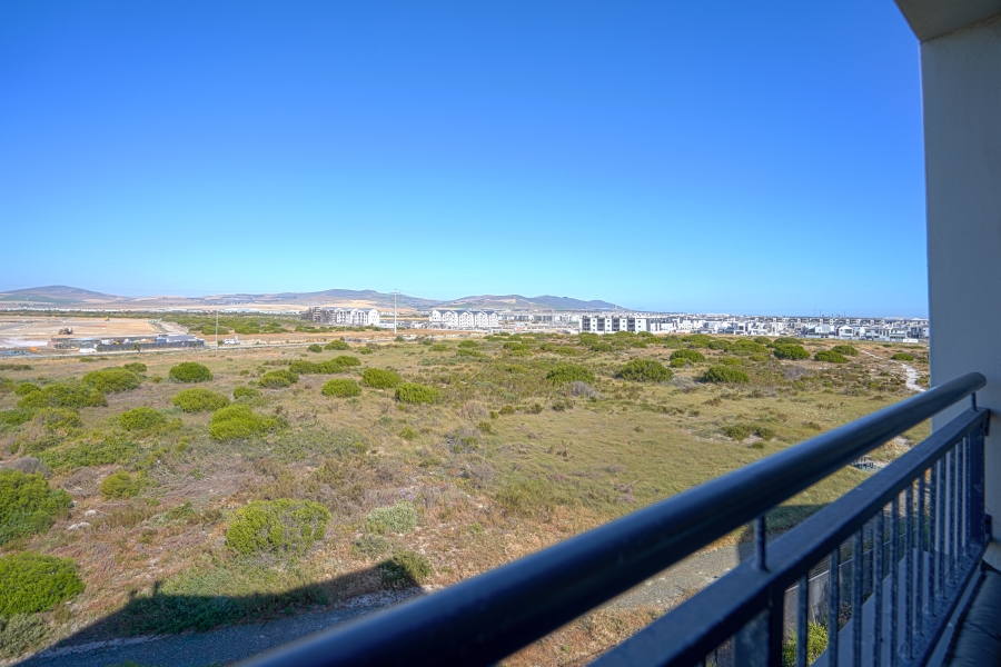2 Bedroom Property for Sale in Sandown Western Cape
